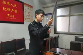 “镇楼神器”噪声扰民 民警：行为违法予以收缴图片