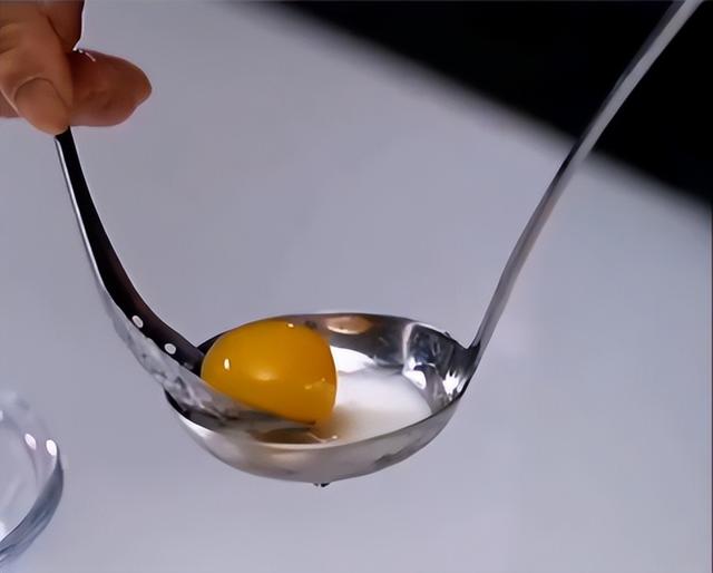激素鸡蛋危害大，不仅有毒还致癌？提醒：5种鸡蛋尽量少吃或不吃