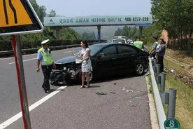 刚拿到驾照的注意了：这些小错不能犯，有可能被吊销驾照图片