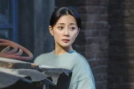 殷桃获金鹰奖最佳女主角：《人世间》里的郑娟很平凡，也很性感图片