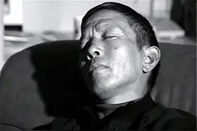 2005年央视报道的外星人事件，老人瞬移在三个地方，发生了什么？图片