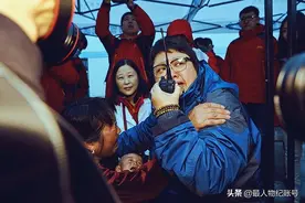 韩红再次支援吉林，同样是明星，她为何要捐空自己？图片