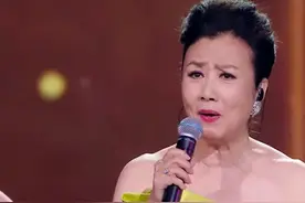 大湾区晚会太真实，多位明星假唱翻车，75岁汪明荃坚持真唱被狂赞图片