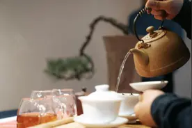 茶叶是越贵越好吗？老茶农：别乱说，满足这3点，都是天然好茶图片