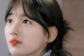 颜值身材是美女，却拥有一双逆天大脚，这10位女星的脚堪比男人图片
