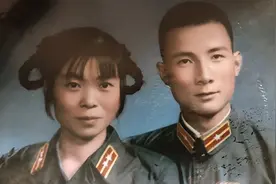 捐款1000万，15元的鞋不舍得穿！武汉八旬老兵夫妻，感动了中国图片