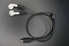 大神魔改AirPods：无线变USB-C有线图片