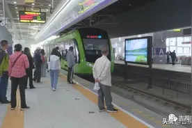 轨道交通4号线南延工程今日通车，记者带你乘车“初体验”图片