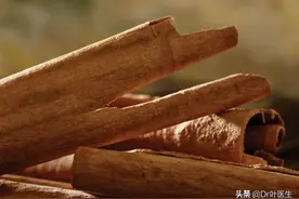 您今天的咖啡，撒肉桂粉了吗？图片