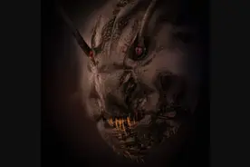 一只蚂蚁头部的放大照片，让人感到害怕图片