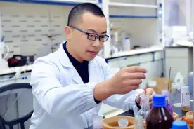 我的青春在山东丨泰山学者青年专家江沛：山东让青年人敢做梦，更敢追梦图片