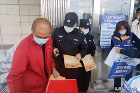 听课送鸡蛋实为陷阱 八旬老人被骗好几千元图片