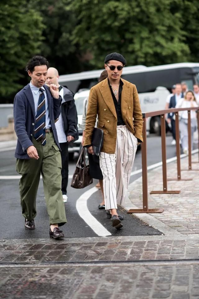 切尔西靴搭配什么裤子好看男士(白色切尔西靴搭配什么裤子)-第5张图片