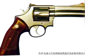 世界上第一把双动扳机转轮手枪史密斯-韦森M10转轮手枪图片