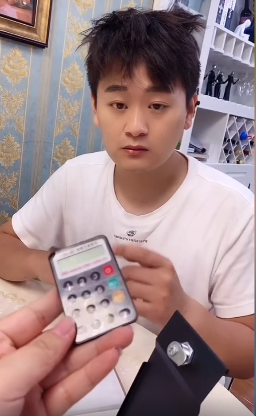 因藏私房钱涨粉500多万!究竟有多会藏?竟能成藏钱界天花板