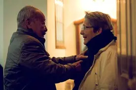 法国奶奶苦等中国初恋55年，83岁终于嫁给了他，这段半世情缘让无数人泪目图片