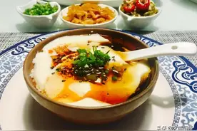 1碗黄豆1勺醋，轻松做出豆腐脑，香浓滑嫩营养高，零添加老少皆宜图片