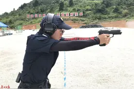 太飒了！她们是“羊城公安十佳女警”图片