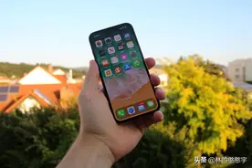 苹果iPhone SE和 iPhone 13 Mini的功能比较，看看谁更让你心动图片