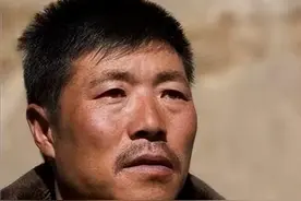 英雄团长祁发宝：戍边18年12次遇险，头颅伤痕明显，最亏欠妻子图片