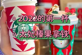 各地星巴克圣诞大PK！这次，中国的“荧光绿姜饼人”真的帅到我了图片