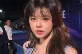 小说情节上演，4AM成员留宿女主播家却被关住？她不愿承认谈恋爱图片