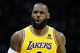 詹姆斯38+11+12创4纪录，湖人爆冷逆转骑士！威少惊艳，3神射立功图片