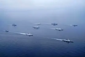 美军6个航母战斗群直指中国，中国不再忍让，果断出击！图片