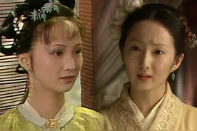 两版红楼“丫鬟”颜值对比，87版人均水灵，10版全员无眉惨不忍睹图片