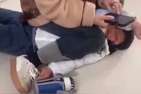 气愤！幼师殴打男童还踩脸？河南一地官方通报来了！图片