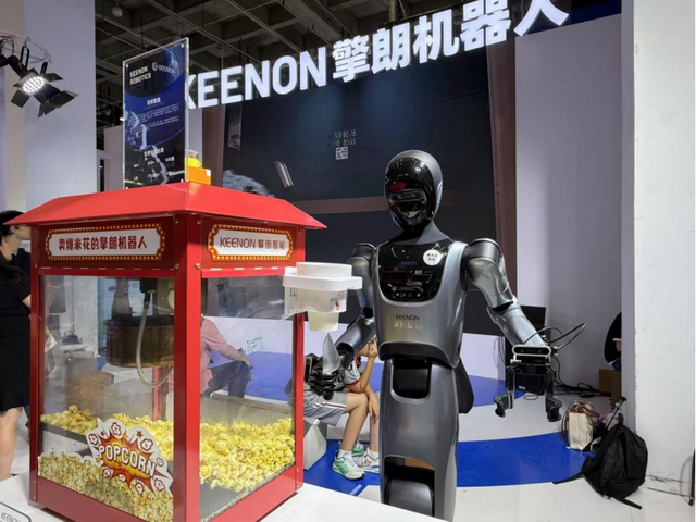 用得起来 还有“人样” 2025世界机器人大会人满为患