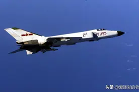 21年前王伟驾驶歼-8牺牲，13年后歼-11“羞辱”美机，出了口恶气图片