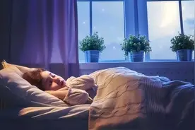 老话说：“睡觉不能头朝东、脚朝西”，可信吗？一文告诉你实情图片