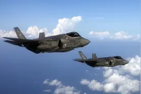 俄乌决战，F35团团围住俄罗斯，苏57、S400恐怕不敌图片