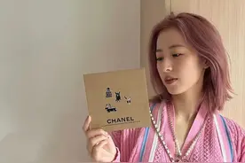 法式穿搭告诉你， 适合约会穿的不止粉色系！图片