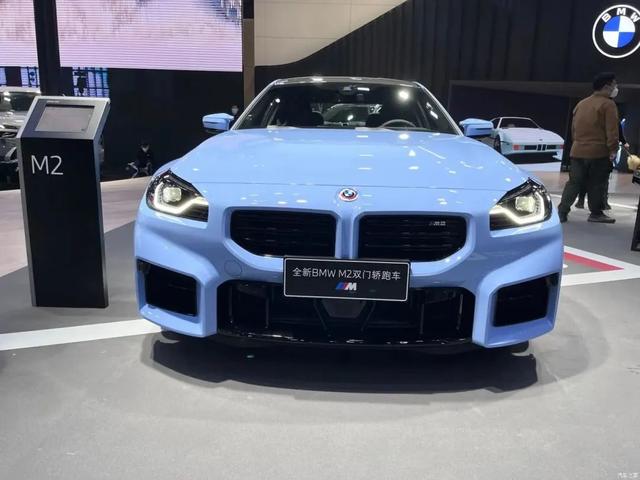 全新宝马M2：燃油绝唱？3.0T的驾驶者之车，买了就能坐等升值？！