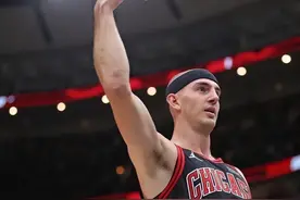 刚刚！勇士留队第一人出炉，欧文正式妥协，爵士公布七换一要价图片