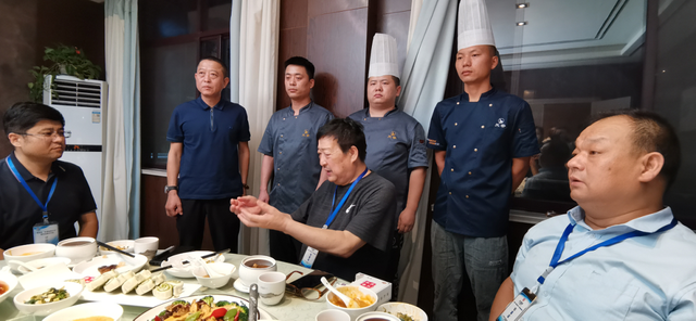 �����ѳǡ�����С���ʳƷ����ѡ��߽������ŵ�΢�ѳ�