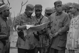 挺进大别山损失过半，有人说战略上有问题，看完沙盘推演再下定论图片