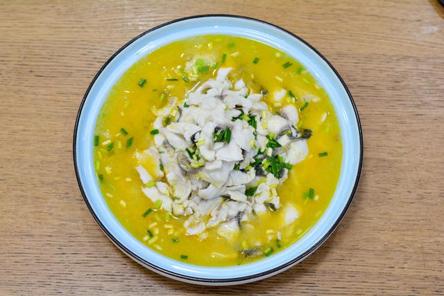 花胶鱼头汤 2026年花胶鱼头汤的功效与作用