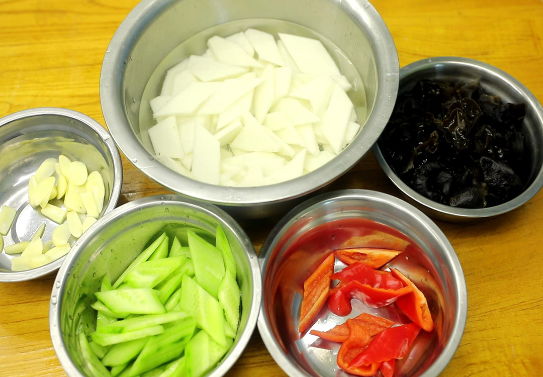 小雪饮食文化__11.22小雪,顺应老传统,别忘了吃“小雪四宝”,为深冬做好准备