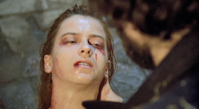 刚解封就冲上9.2！封闭管理20年，吃着狗罐头，搂着军官跳脱衣舞