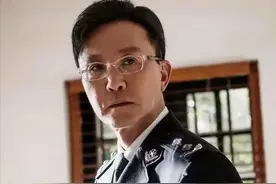 难怪演警察那么传神，这7位演员曾是真的阿Sir，最后一位还是警花图片