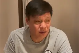 梦幻联动，管泽元成了范志毅的队友？余霜熬夜主持世界杯疲态尽显图片