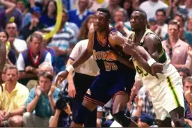 NBA历史上仅三支常规赛不足50胜夺冠的球队，94年奥拉朱旺领衔图片