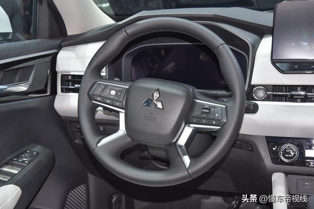 新车 | 17万起，广汽三菱新欧蓝德预售，全系1.5T四缸，可选7座