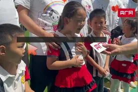 父爱如“衫”来自萌娃们的“爸”气告白图片