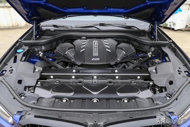 V8双涡轮大宝马SUV，原装进口带4驱，轻松超跑车，带你看宝马X5 M
