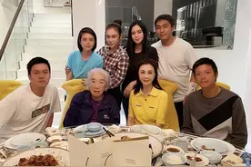 林百欣：4个儿子去世、恋爱、低调，4个女儿没继承家产，她最可惜图片