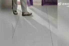 （视频）@太原人！男生第1次拿奖学金给继母买金耳钉，继母：养了18年，比亲生还亲图片